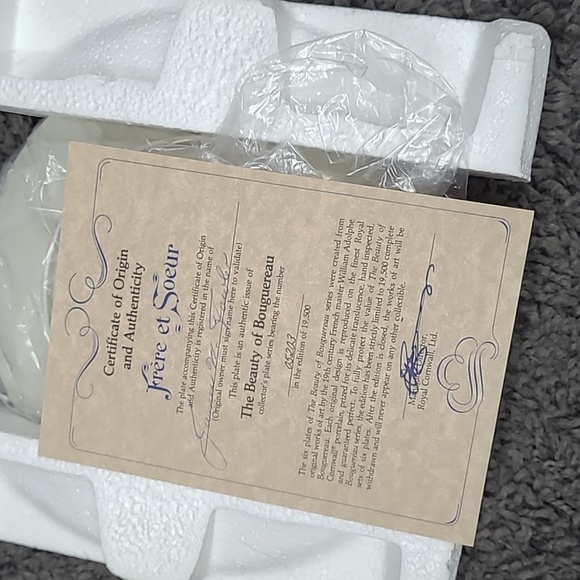 The Beauty of Bouguereau plate - Picture 6 of 7